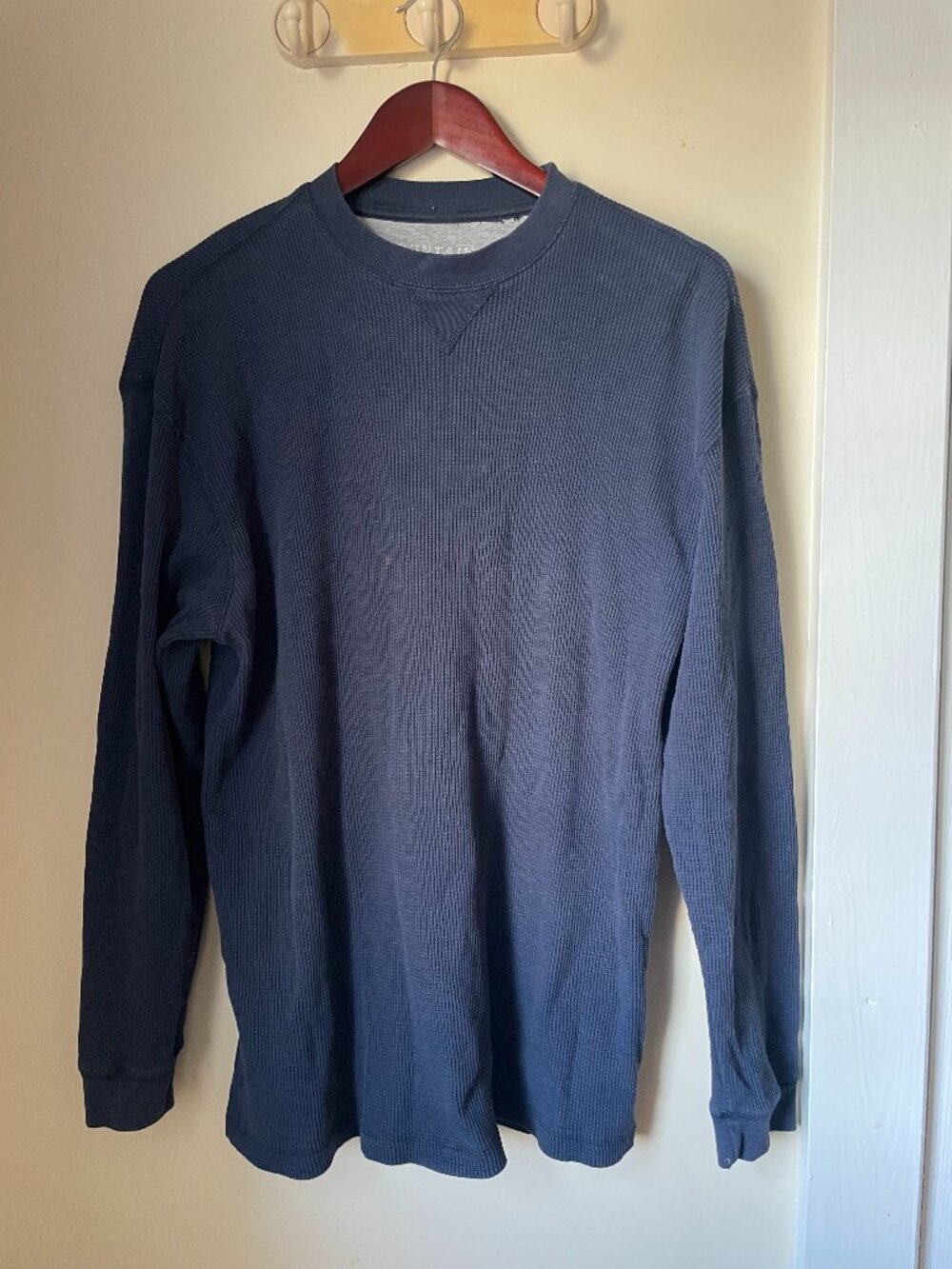 Mens Thermal Long-Sleeve T shirt. Navy. XL Very warm